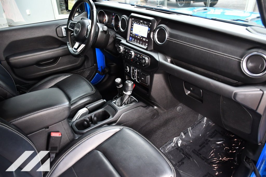 Used 2021 Blue Jeep Overland image 28