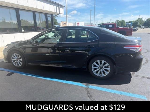 Certified Used 2019 MIDNIGHT BLACK METAL Toyota LE image 4
