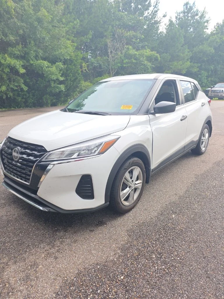 Used 2024 White Nissan S image 1