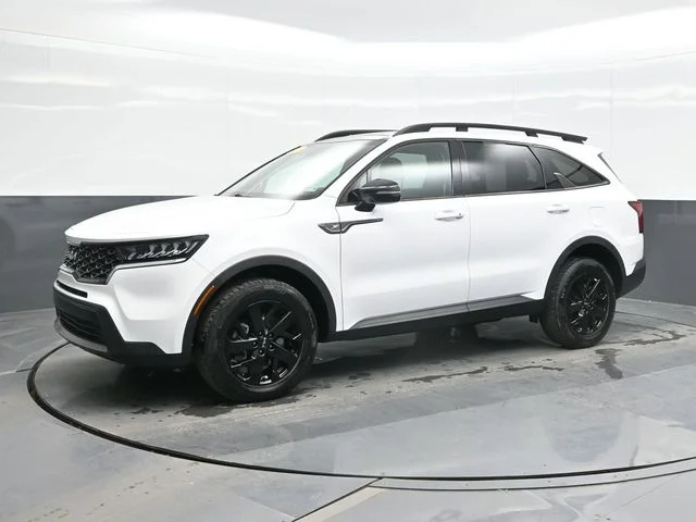 Used 2023 White Kia X-Line S image 5