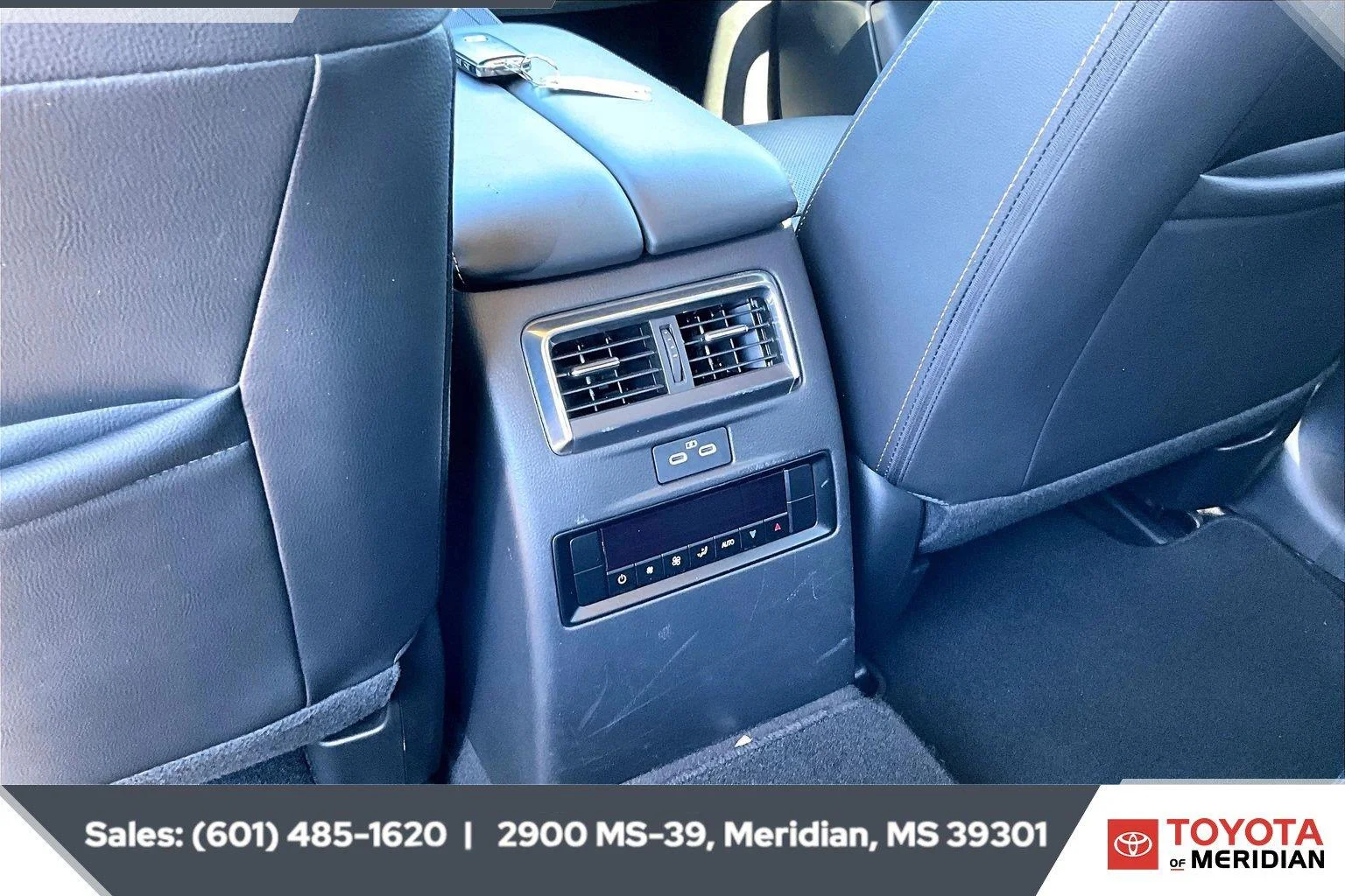 Used 2024 SILVER Mazda 3.3 Turbo Premium image 25