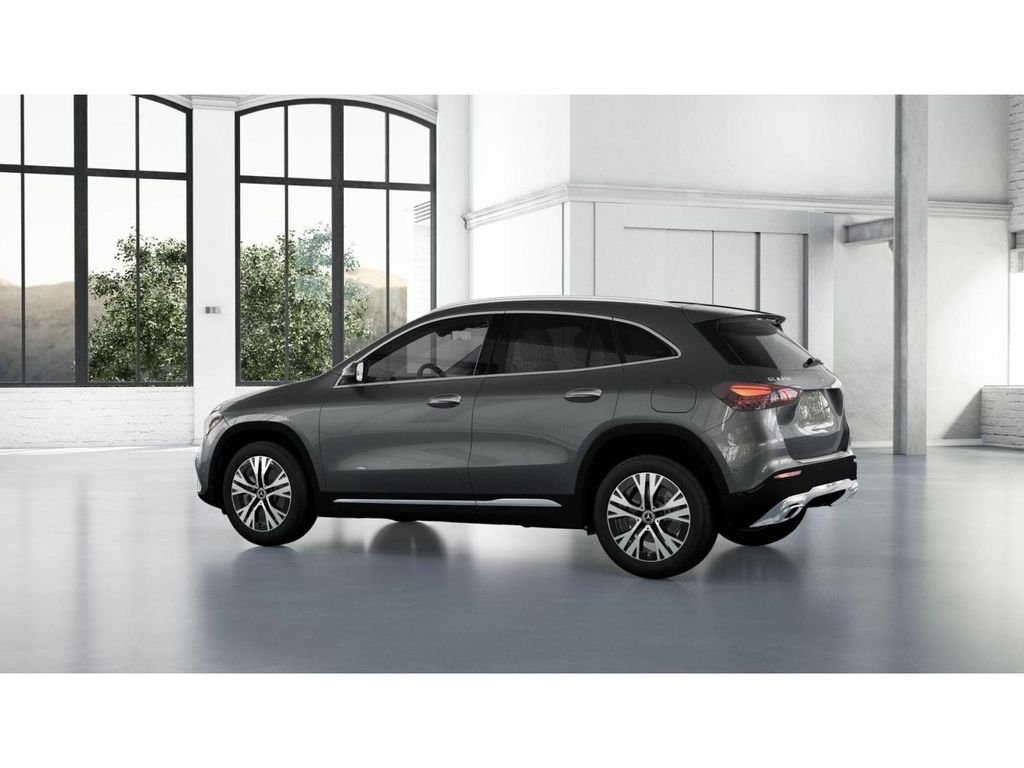 New 2026 Mountain Grey Metallic Mercedes-Benz GLA 250 image 31