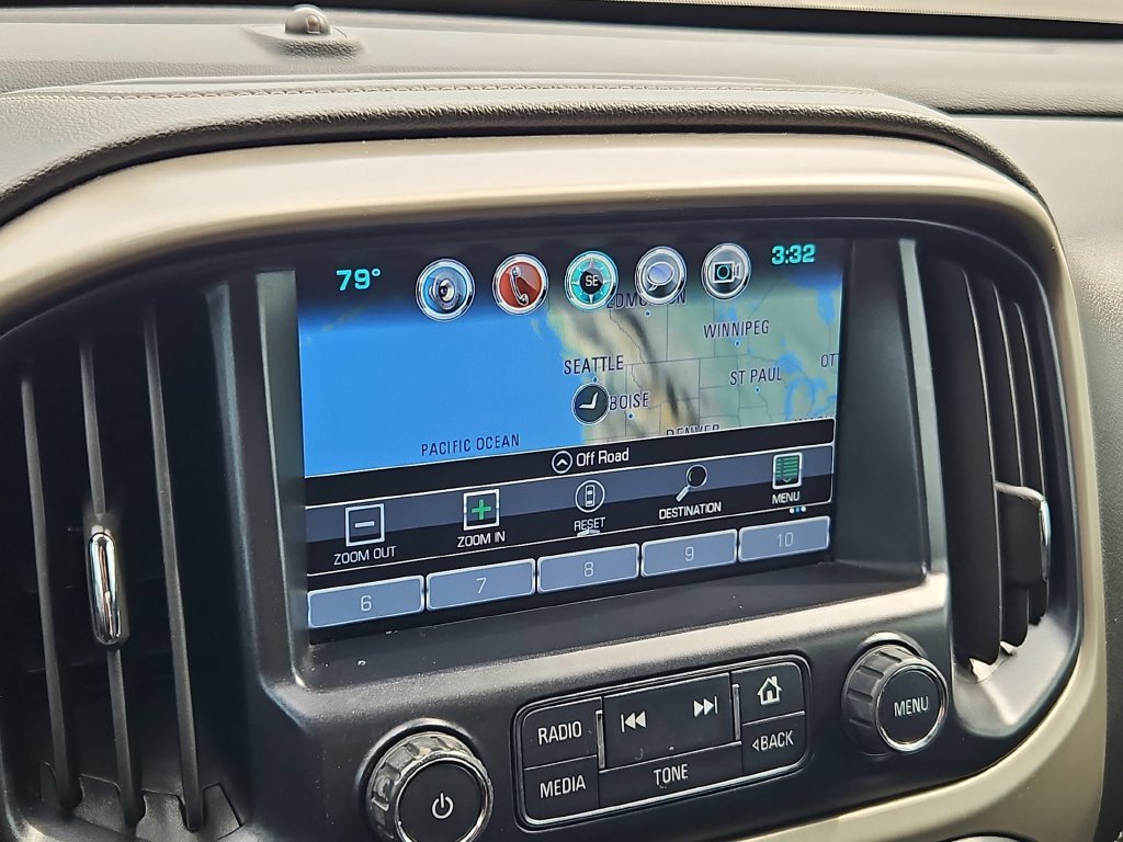 Used 2018 Summit White GMC Denali image 18