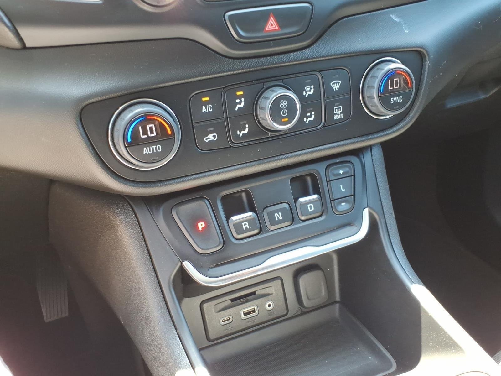 Used 2019 Summit White GMC SLT image 18