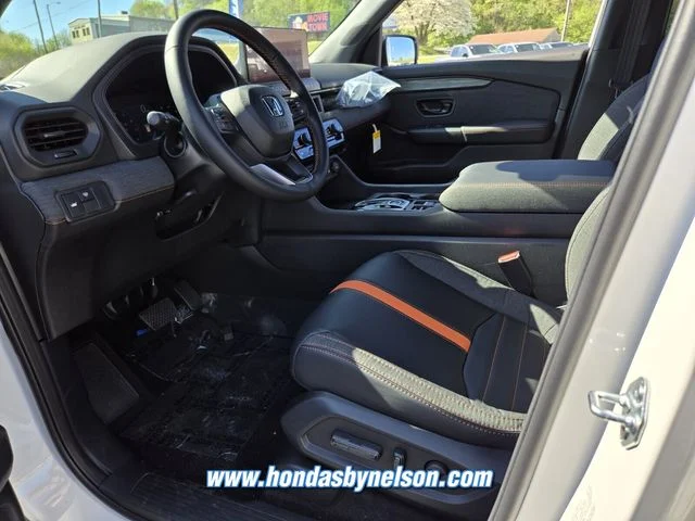 New 2026 Platinum White Pearl Honda TrailSport image 7