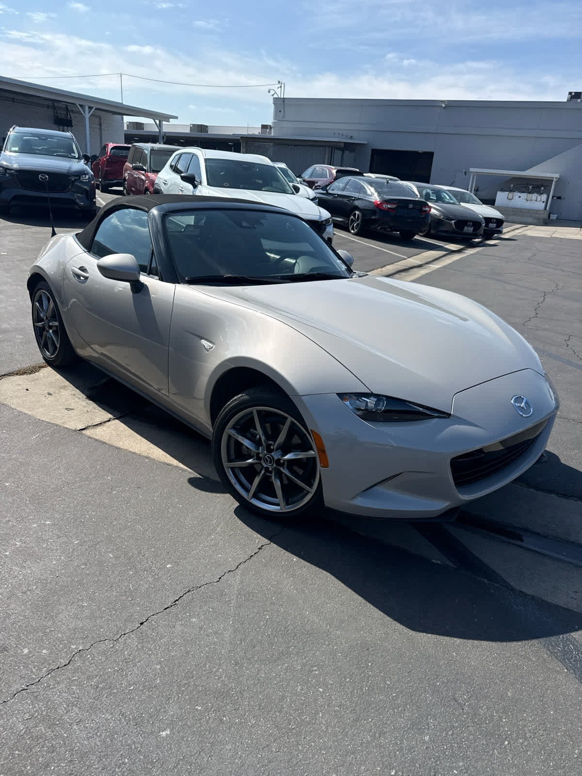 Used 2023 Platinum Quartz Metallic Mazda Grand Touring image 4