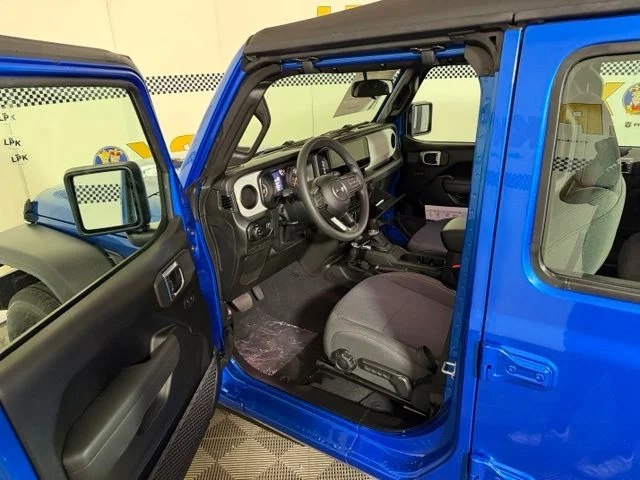 New 2026 Hydro Blue Pearl-Coat Exterior Paint Jeep Sport image 7
