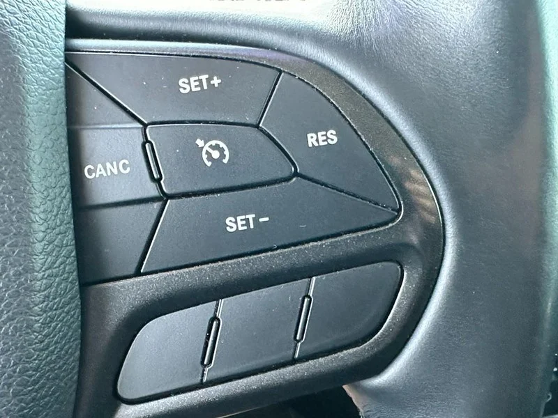 Used 2019 Diamond Black Crystal Pearlcoat Jeep Trailhawk 4x4 image 19