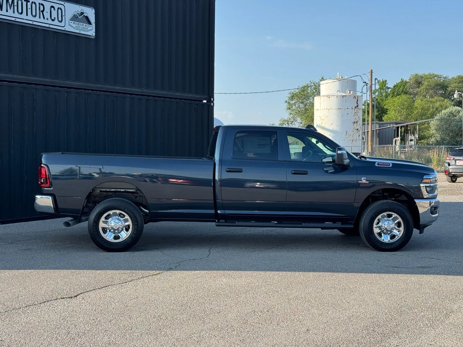 New 2026 Forged Blue Metallic Exterior Paint RAM Tradesman image 5