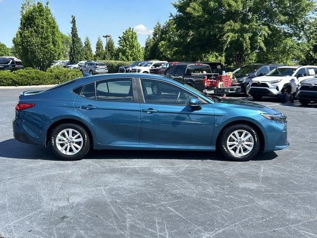 Used 2025  Toyota LE image 3
