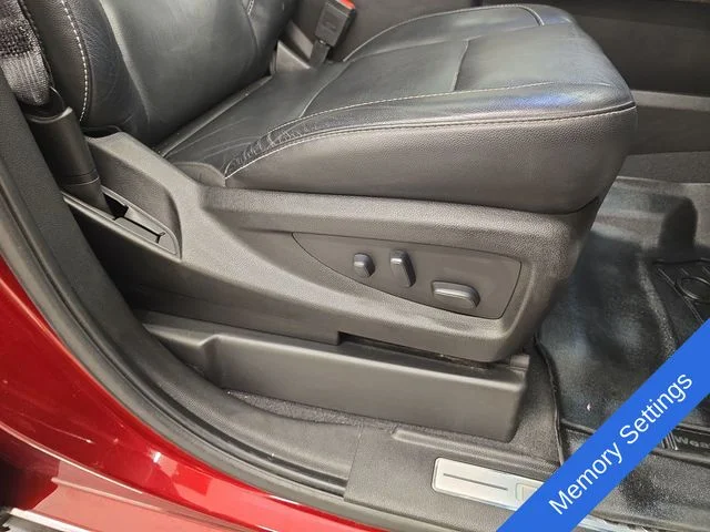 Used 2019 Siren Red Tintcoat Chevrolet LT image 11