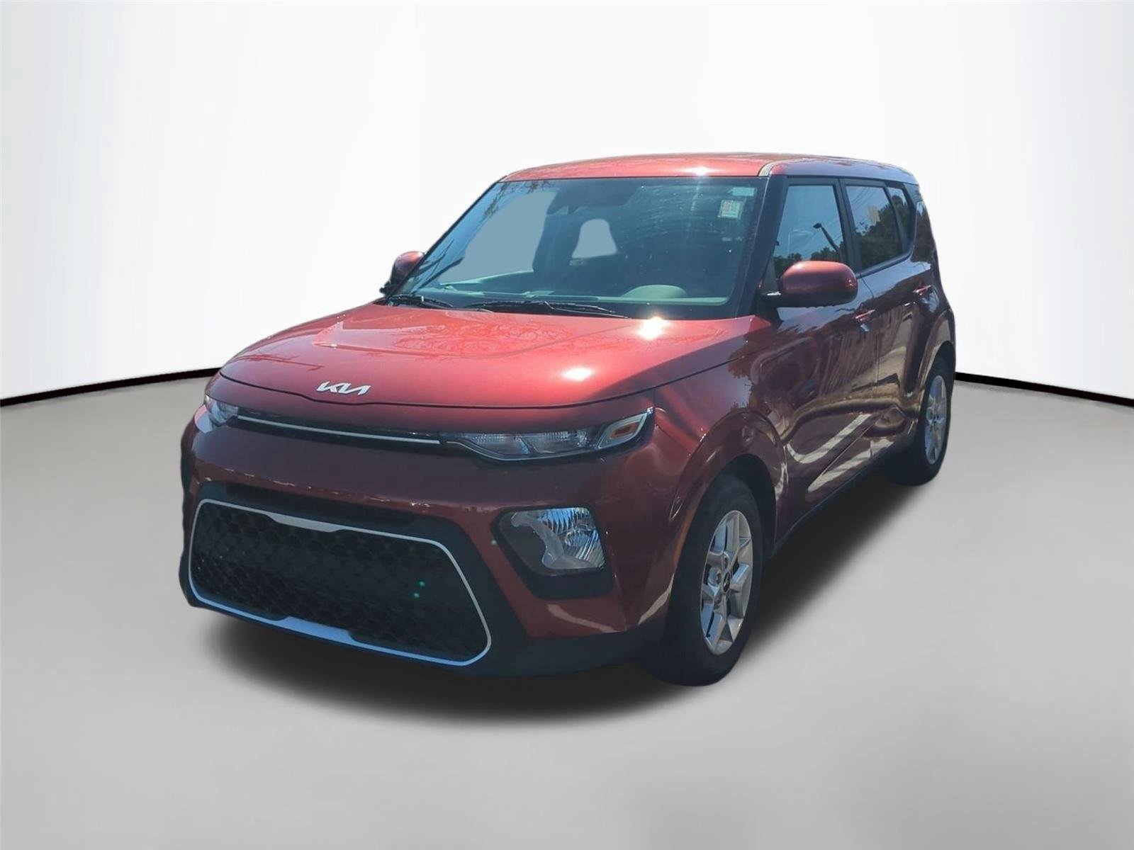 Used 2022 Mars Orange Kia LX image 1