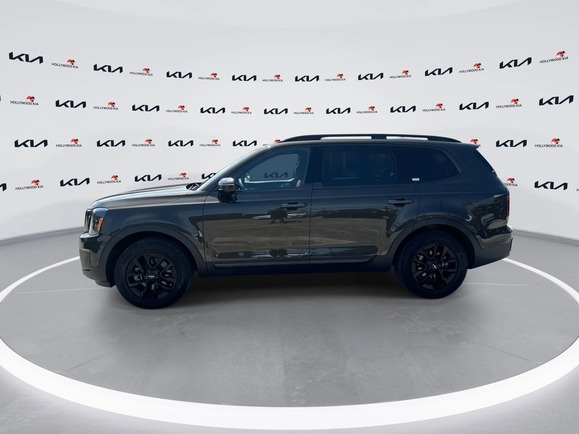 Certified Used 2024 Dark Moss Kia SX X-Pro image 5