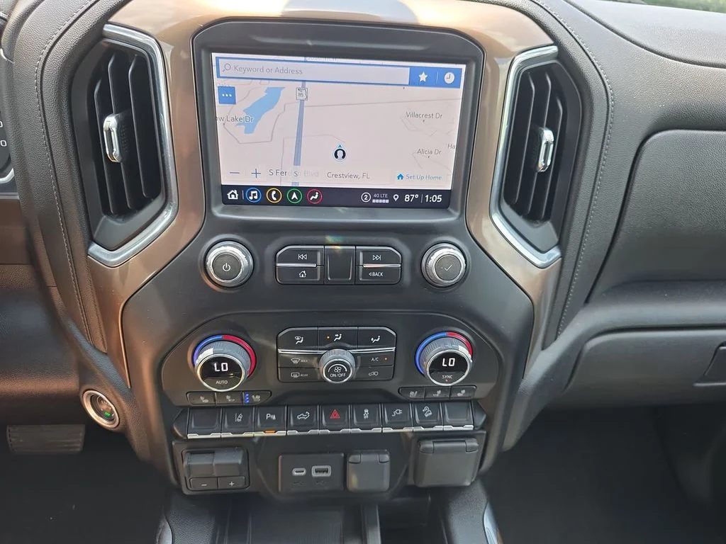 Used 2023 Red Chevrolet High Country image 20