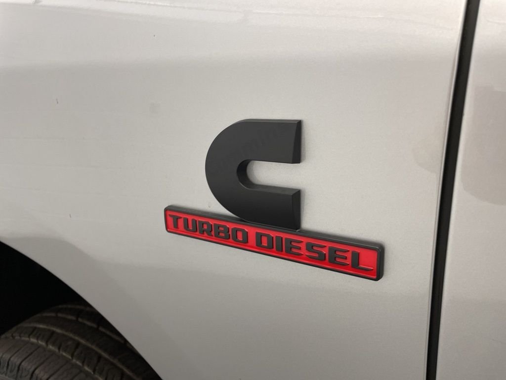 New 2026 Silver-Zynith Exterior Paint RAM Laramie DRW image 13