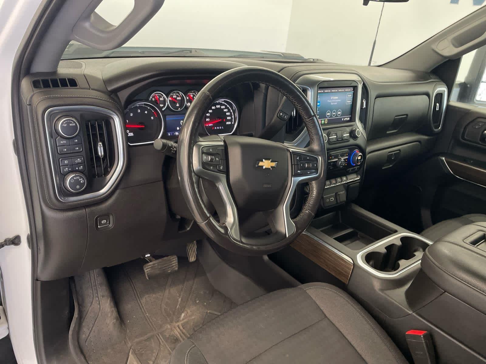 Used 2022 Summit White Chevrolet LT image 14