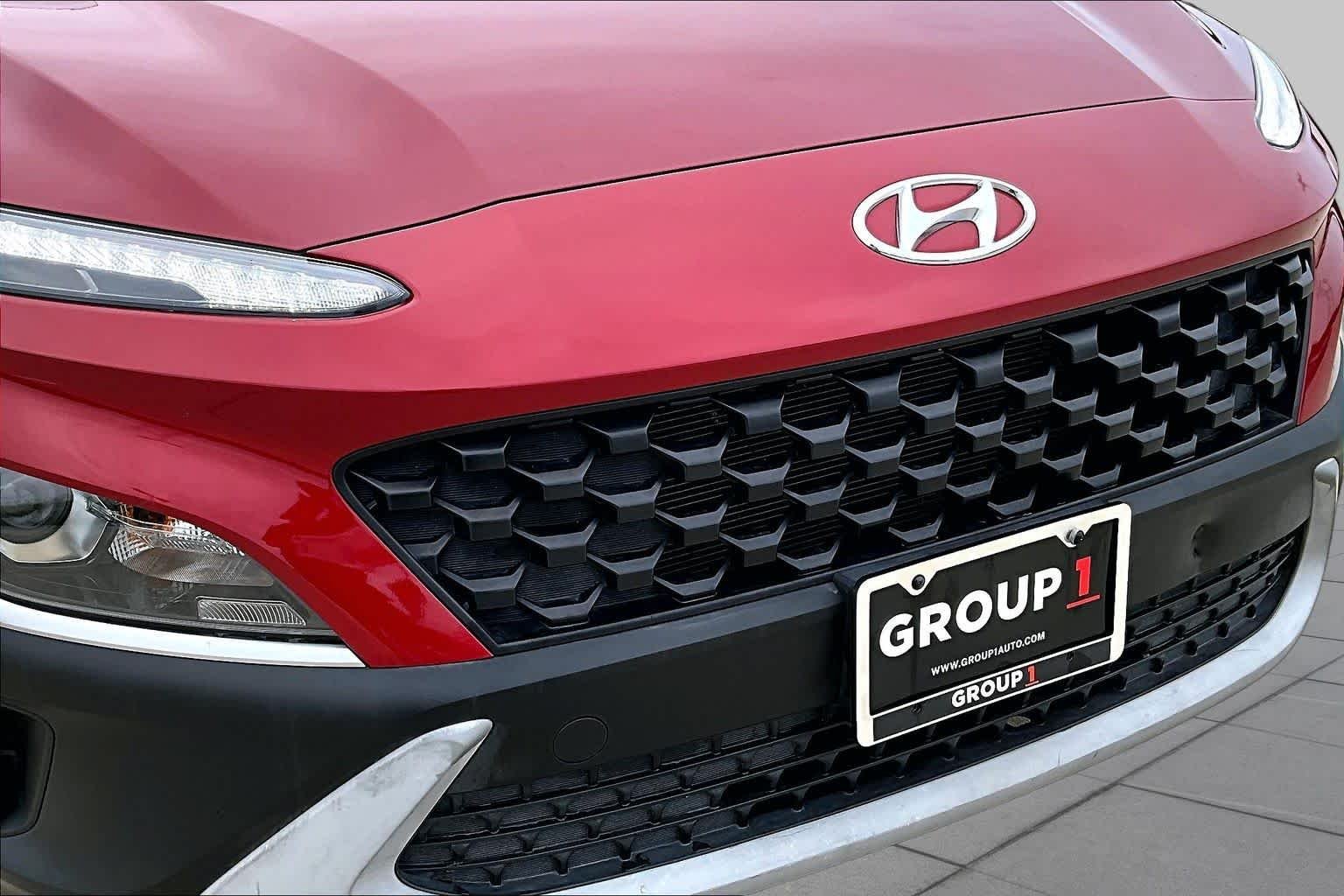 Used 2022 Pulse Red Hyundai SEL image 30