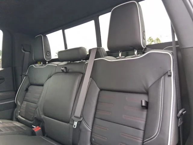 2026 GMC Sierra 1500 AT4X - Photo 15