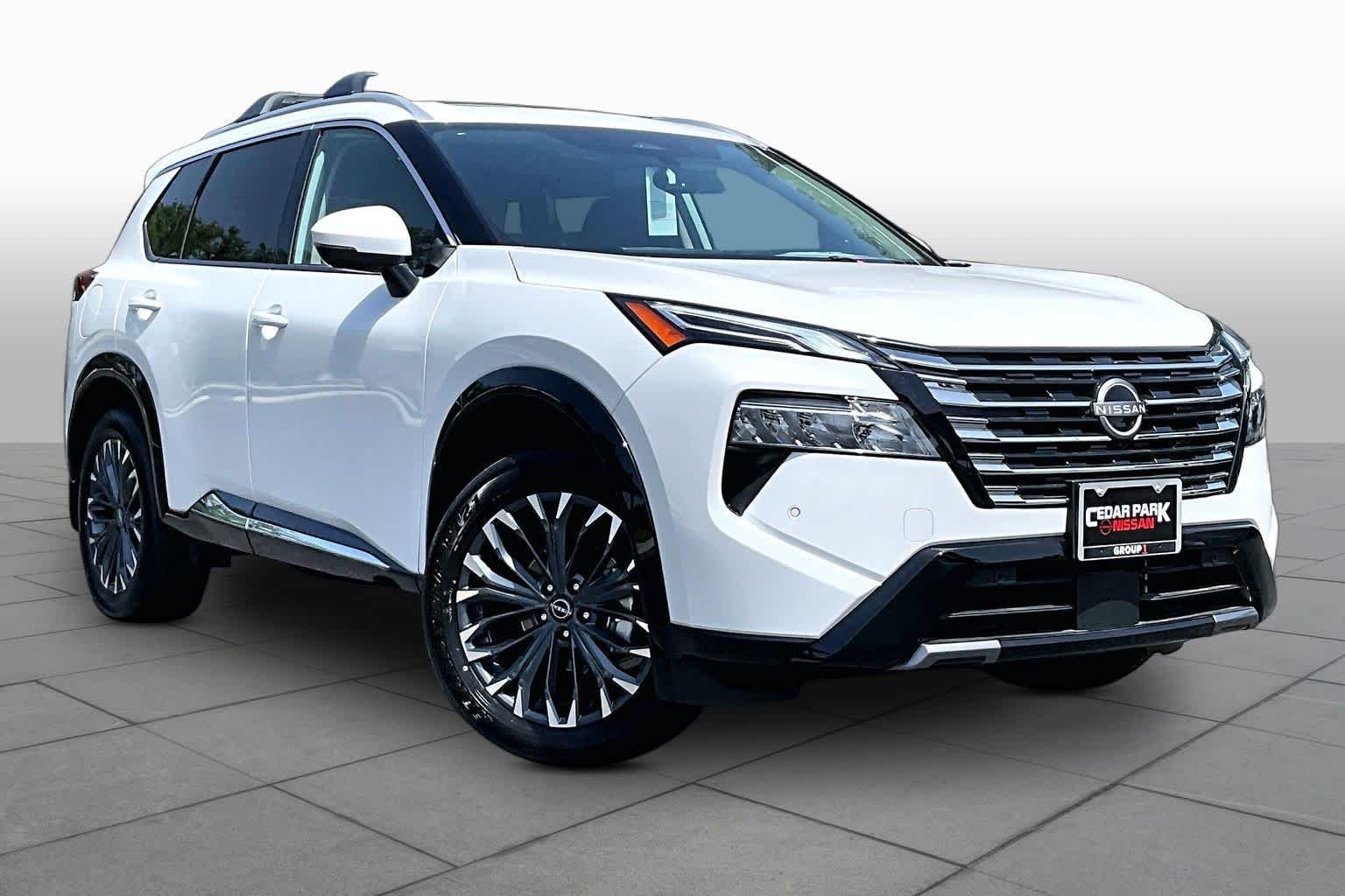 New 2026 Everest White Pearl Tricoat Nissan Platinum image 2