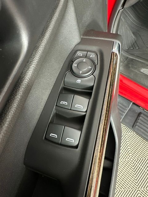Used 2020 Red GMC Elevation image 24