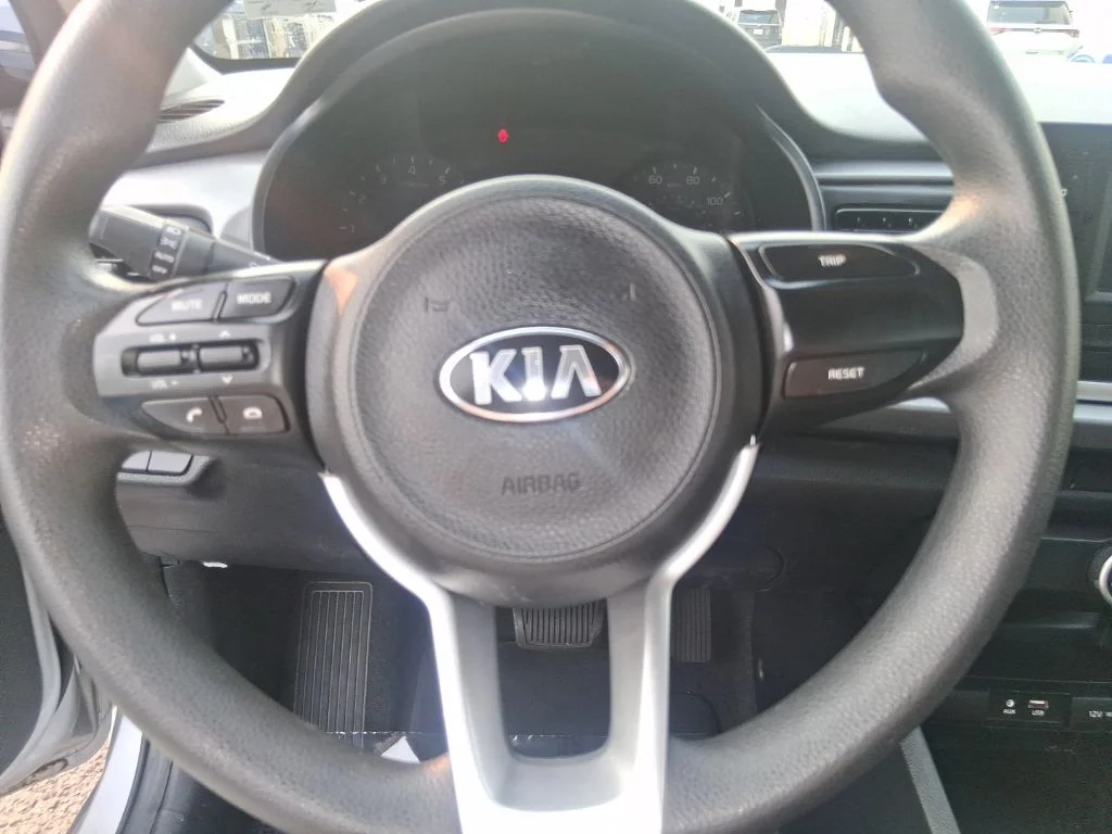 Used 2019 Silver Kia LX image 9