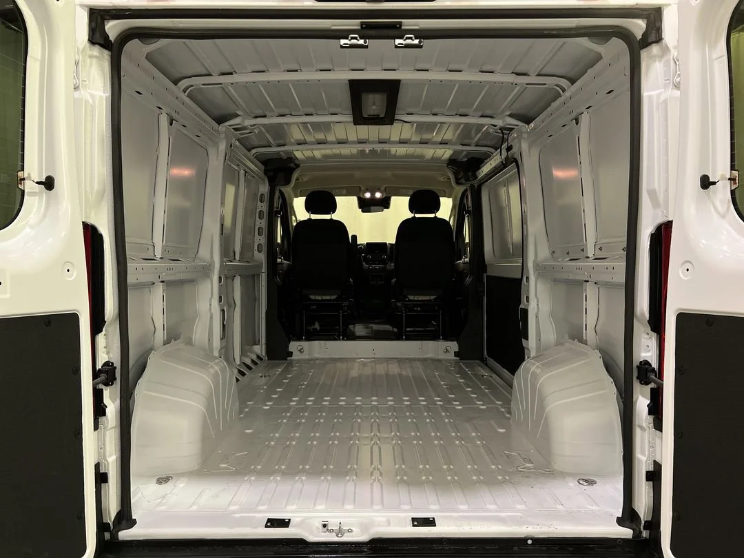 New 2026 Bright White Clearcoat RAM Tradesman 1500 Low Roof 136 WB w/Pass Seat image 16