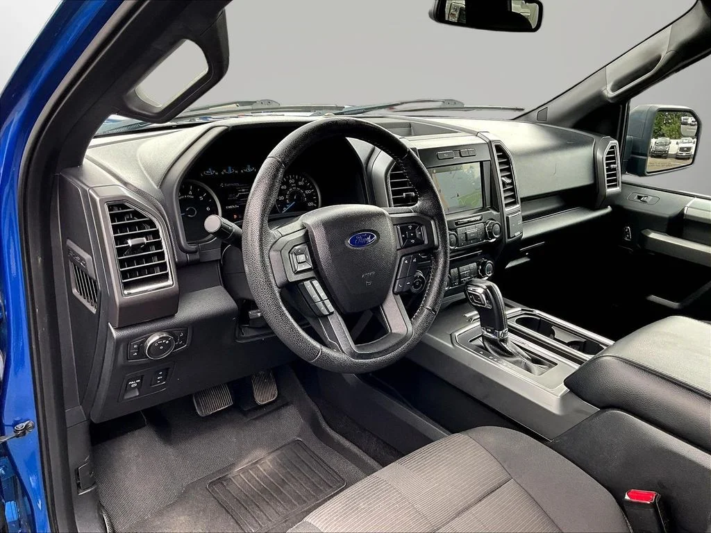 Used 2016 Blue Ford XLT image 20