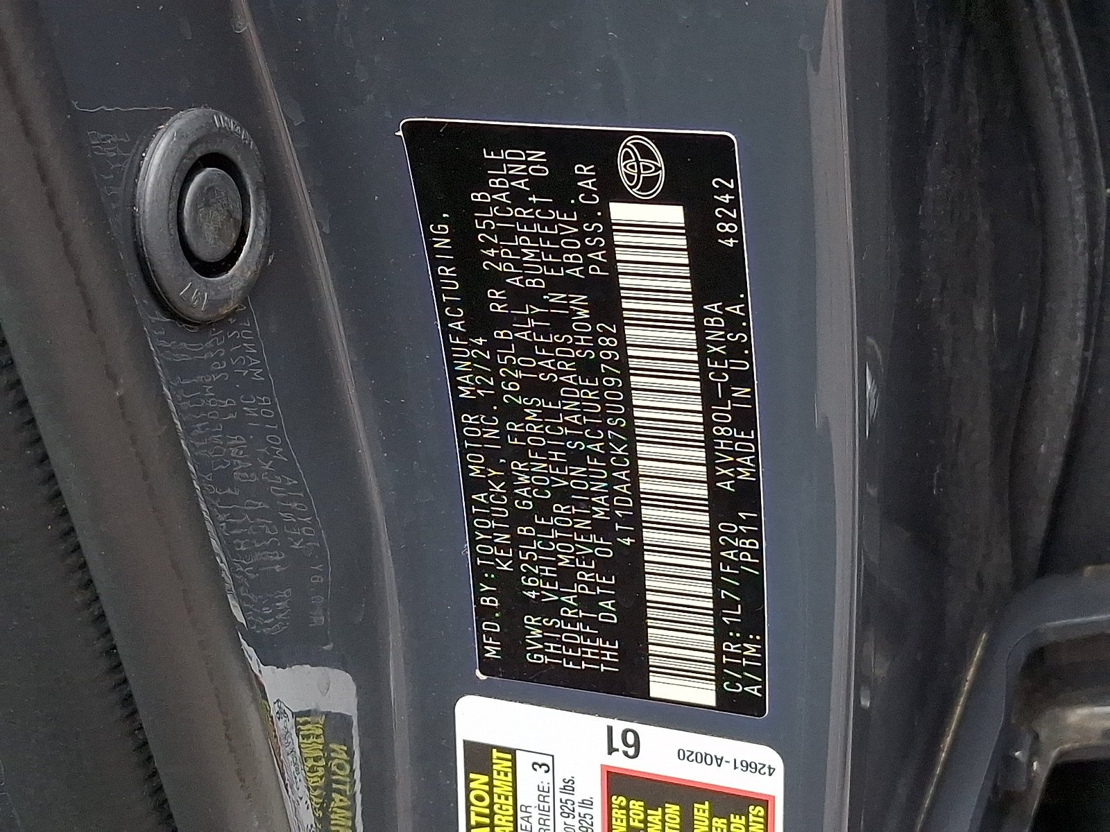 Used 2025 Underground Toyota LE image 26