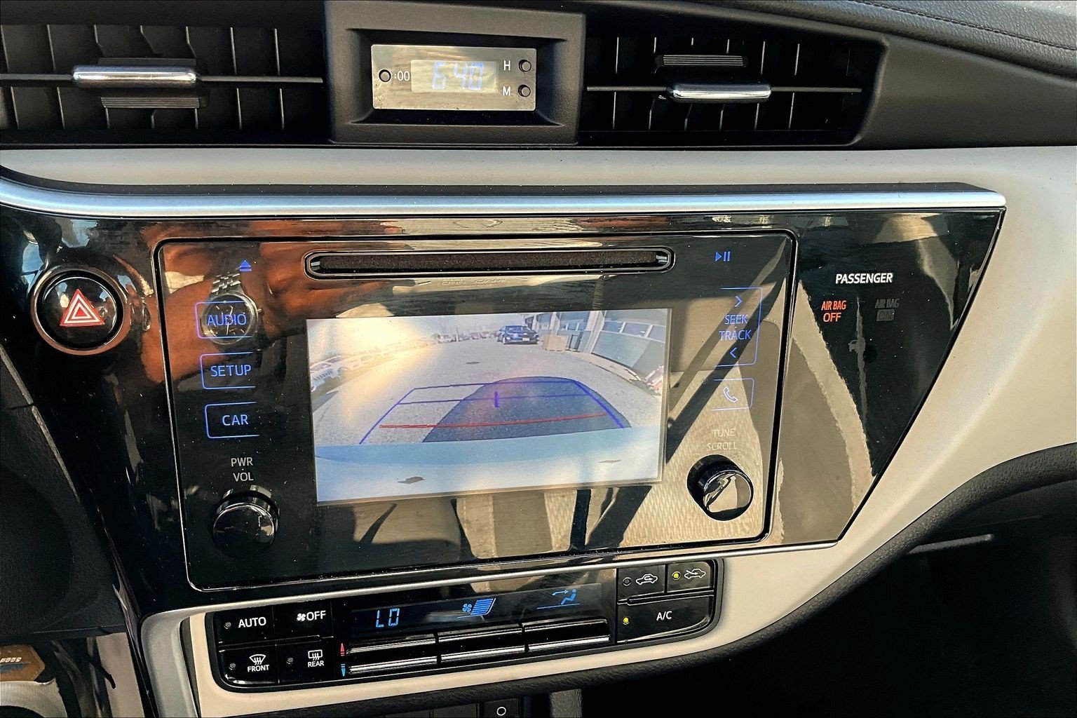 Used 2017 White Toyota LE image 11