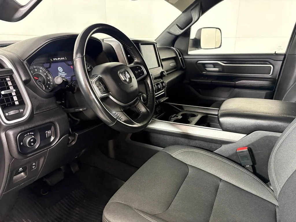 Used 2023 White Ram Big Horn/Lone Star image 26