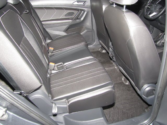 Used 2023 Gray Volkswagen SE R-Line Black image 16