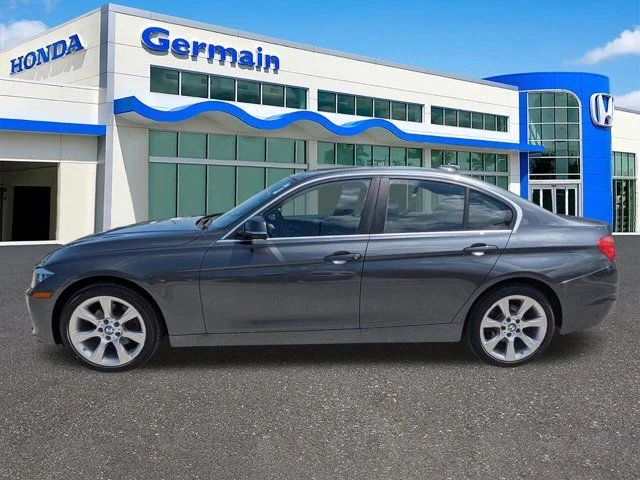 Used 2015 Mineral Gray Metallic BMW 320i xDrive image 8