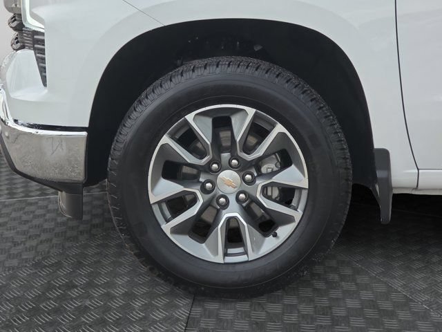 New 2026 Summit White Chevrolet LT image 10