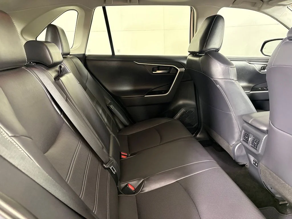 2019 Toyota RAV4 Limited - Photo 17