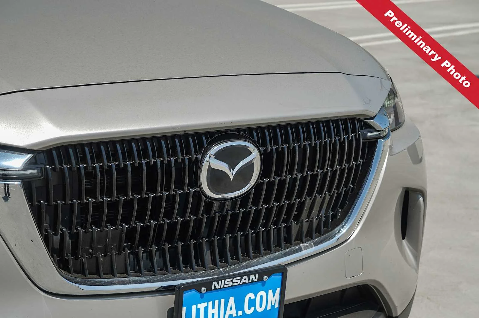 Imagen 5 del Mazda 3.3 Turbo Preferred Plus de 2024 en color Platinum Quartz de segunda mano