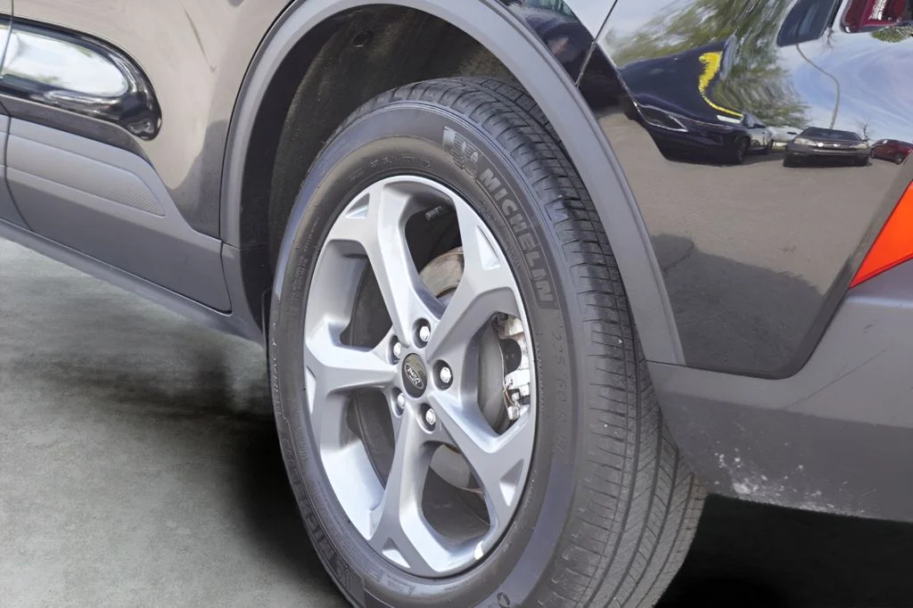 Used 2025 Black Metallic Ford ST-Line image 10