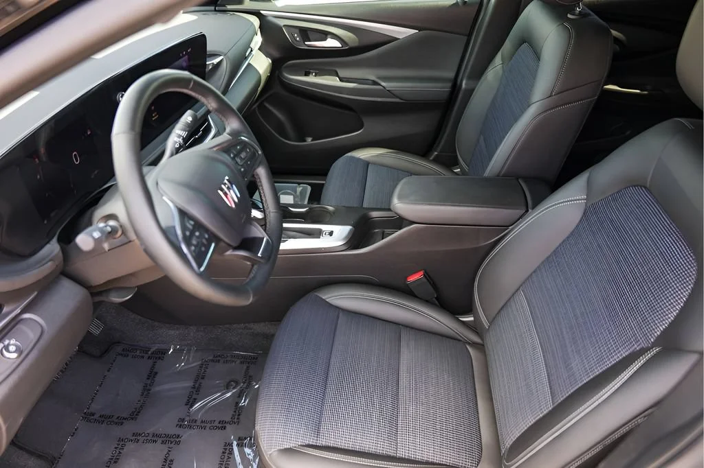 Used 2024 Ebony Twilight Metallic Buick Preferred image 9