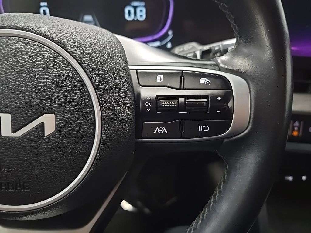 Used 2023 Green Kia X-Line image 22