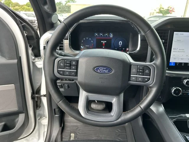 Used 2025 White Ford Lariat image 15