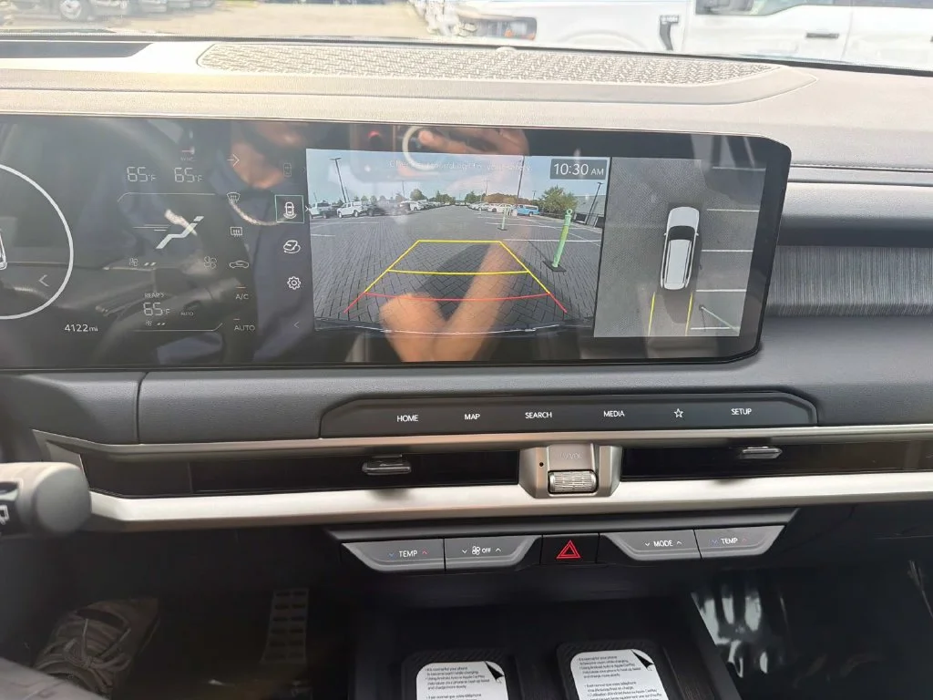 Used 2027 Black Kia SX-Prestige image 23