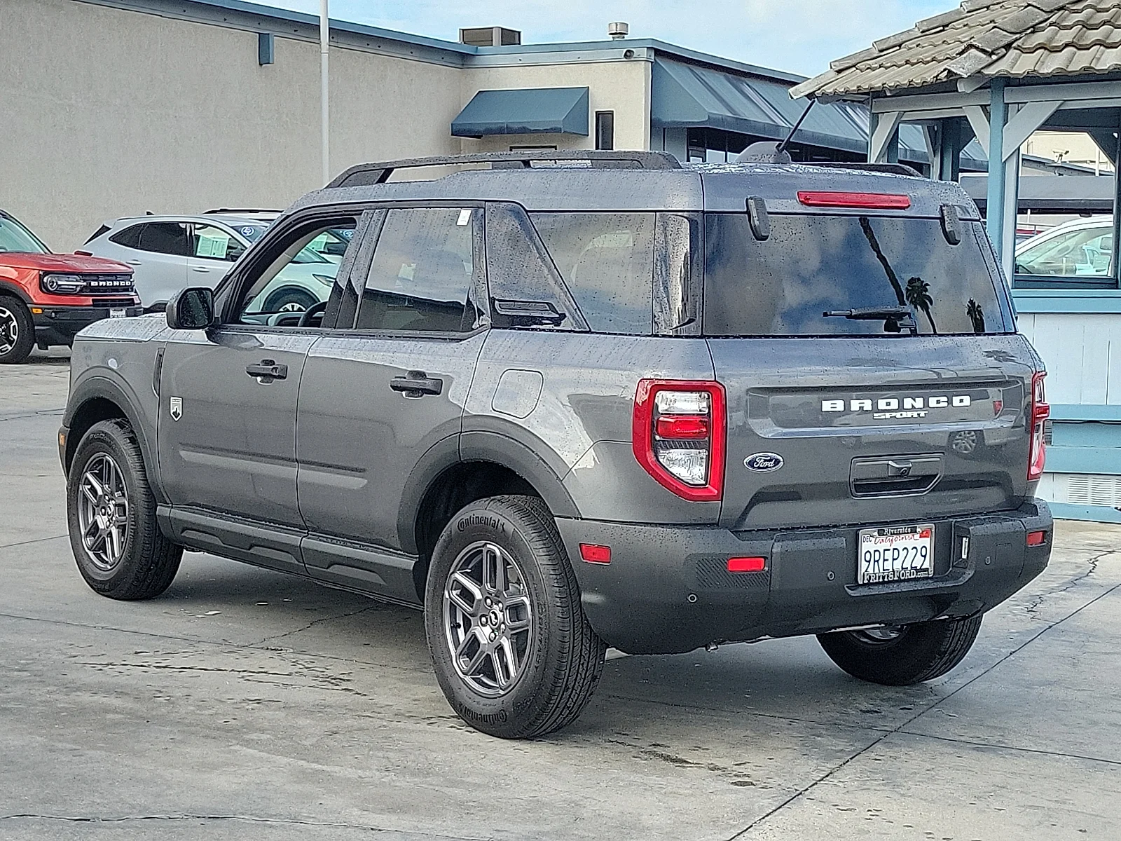 Used 2025 Gray Metallic Ford Big Bend image 3
