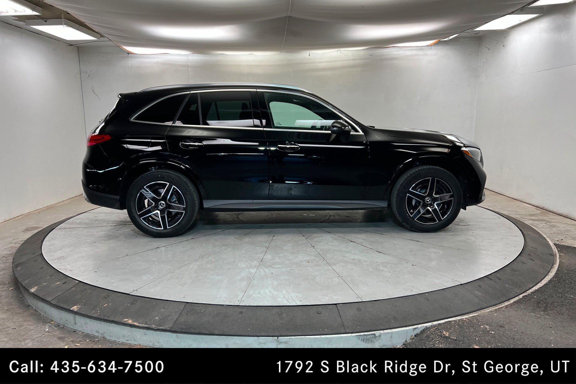 Used 2026 Black Mercedes-Benz GLC 300 image 7