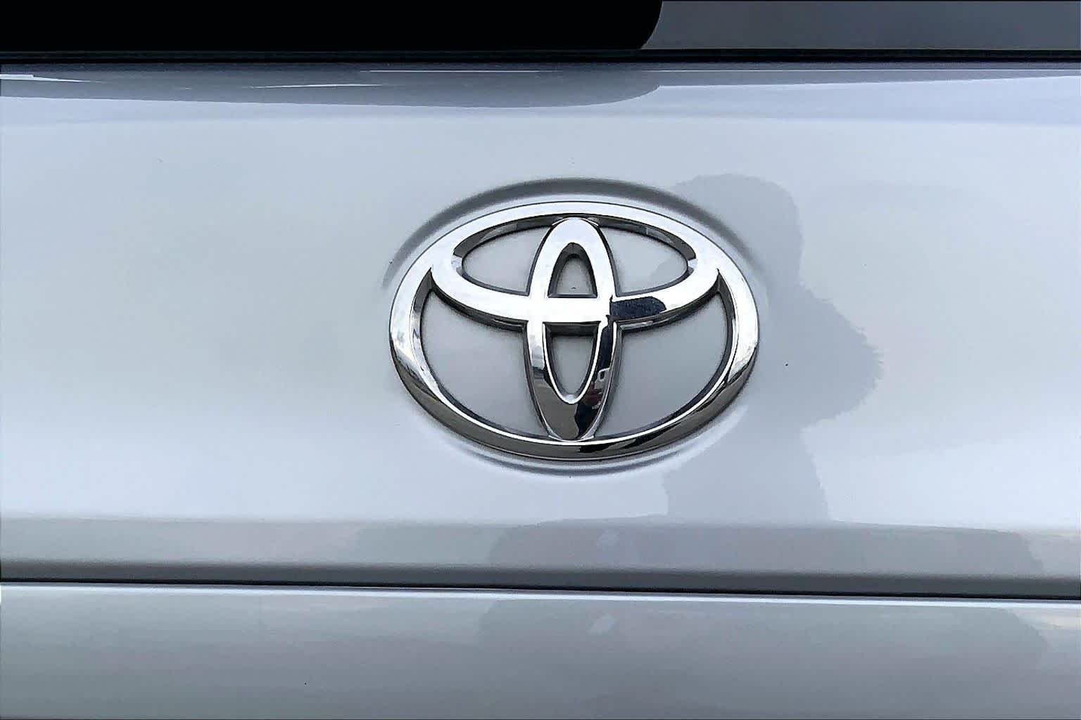 Used 2026 Sonic Silver Toyota LE image 10