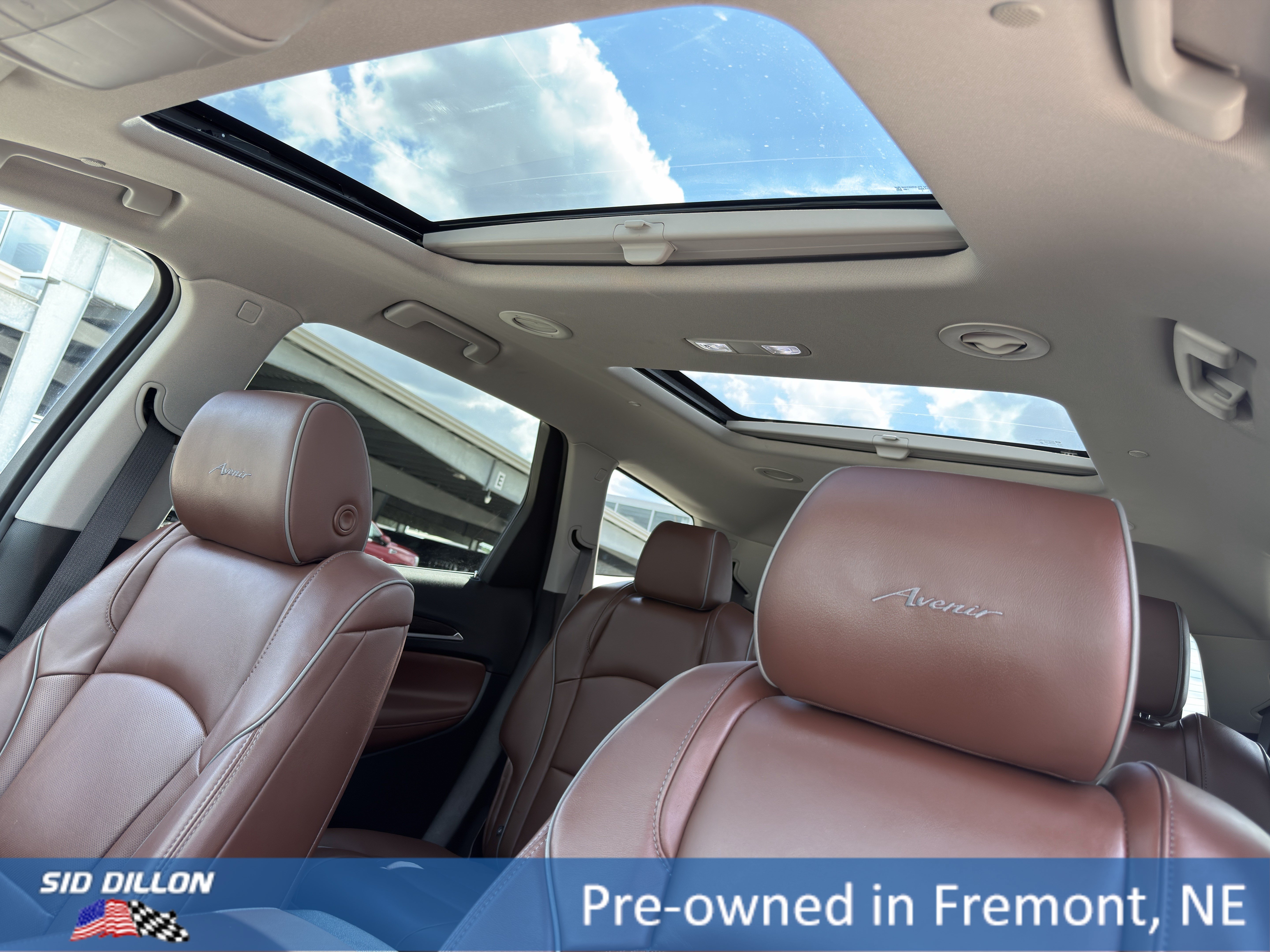 Used 2021 White Frost Tricoat Buick Avenir image 16