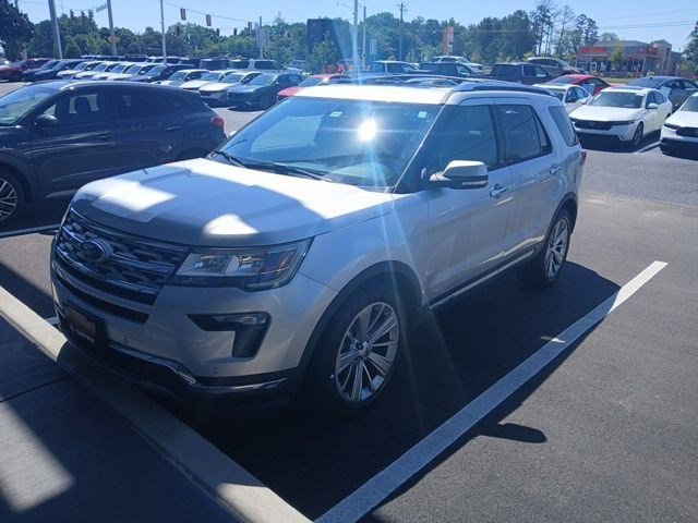 Used 2018 Ingot Silver Ford Limited image 4