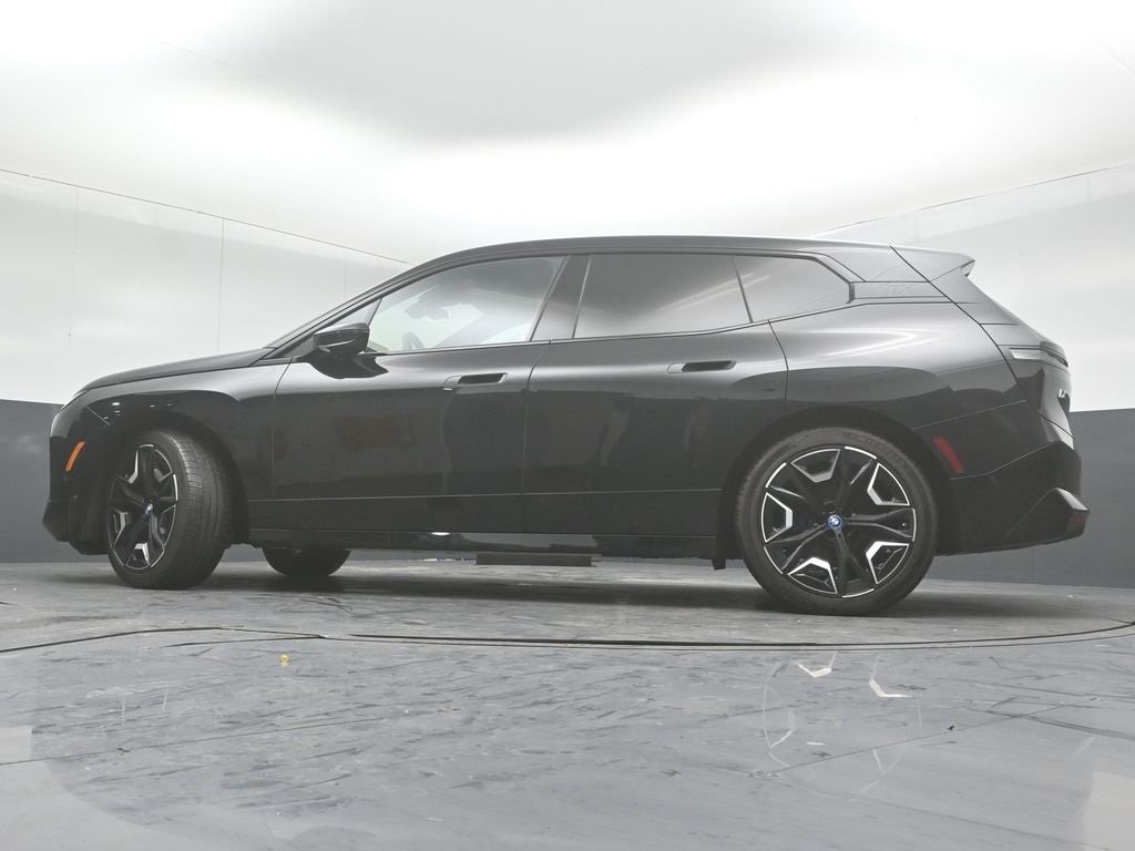 2023 BMW IX - Image 41