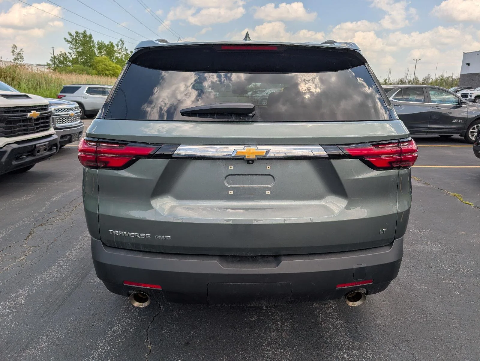 Used 2023 Silver Sage Metallic Chevrolet LT Cloth image 6
