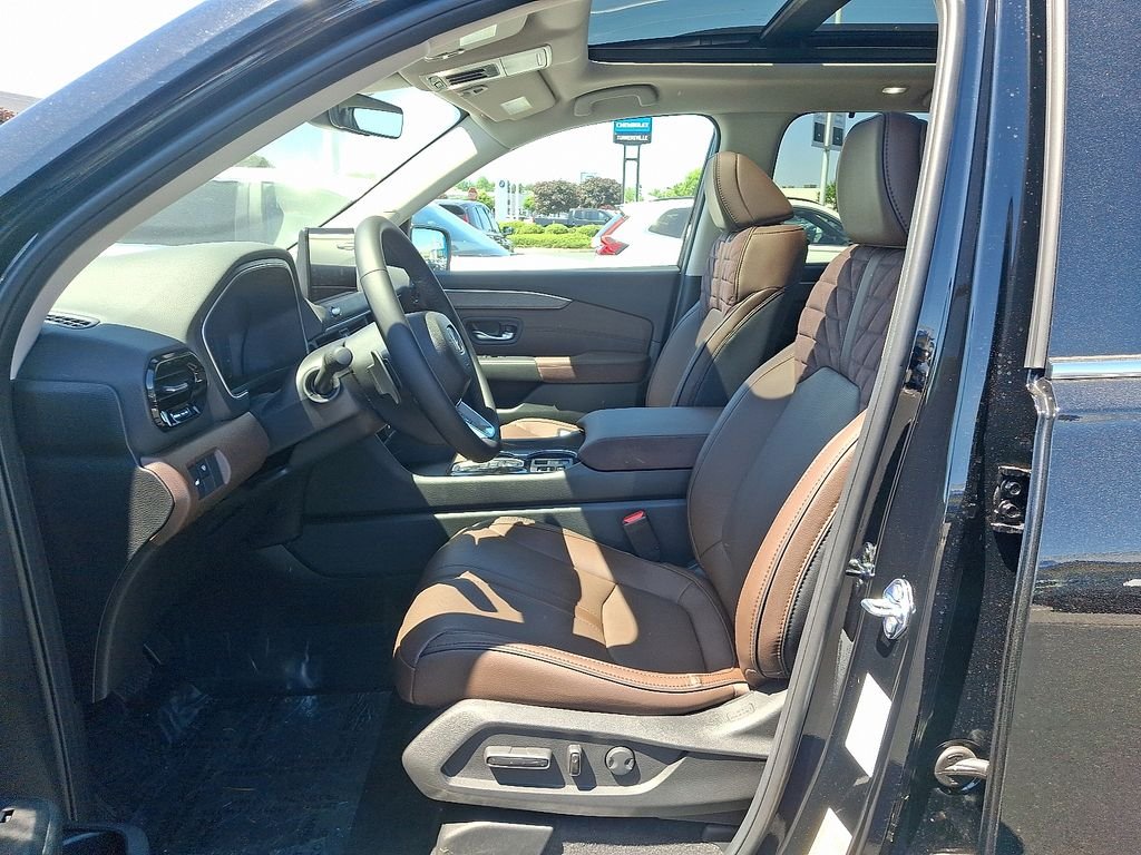 New 2026 Crystal Black Pearl Honda AWD Elite image 6