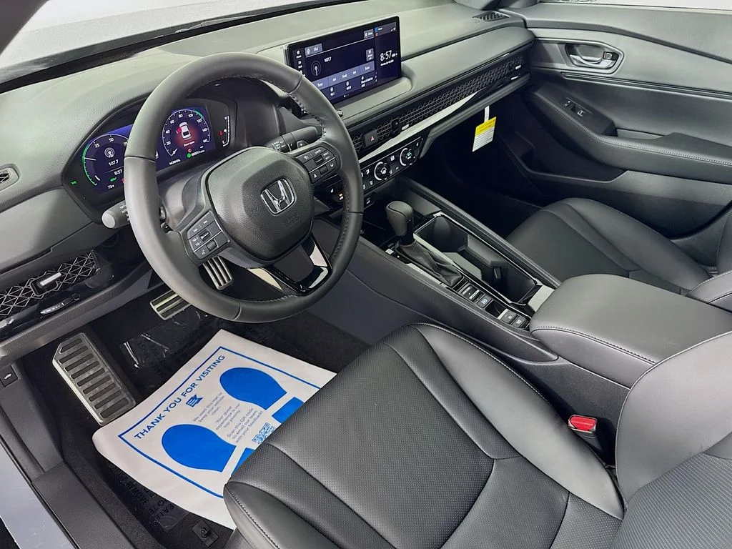 New 2026 Urban Gray Pearl Honda Sport-L image 15