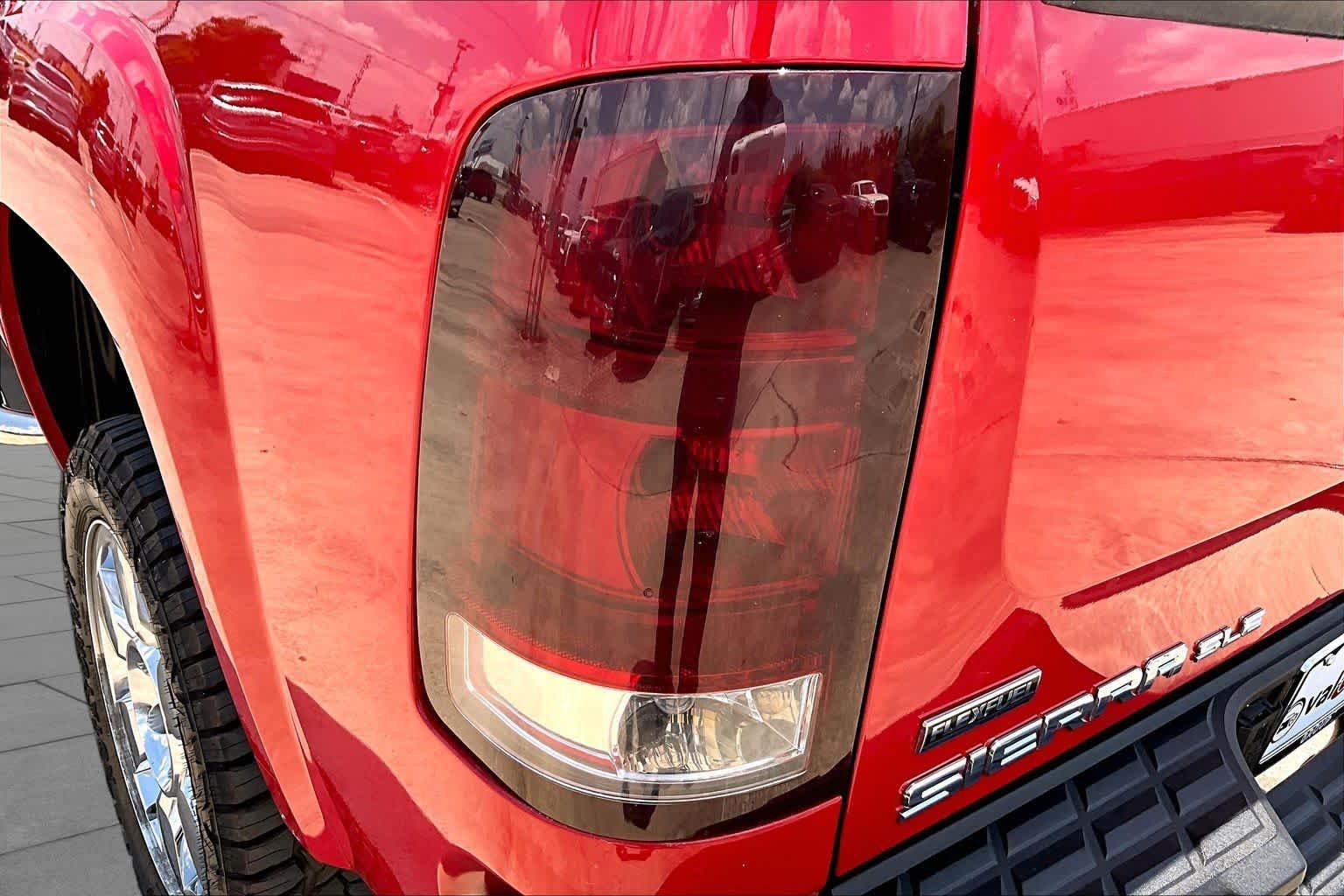 Used 2011 Fire Red GMC SLE image 27